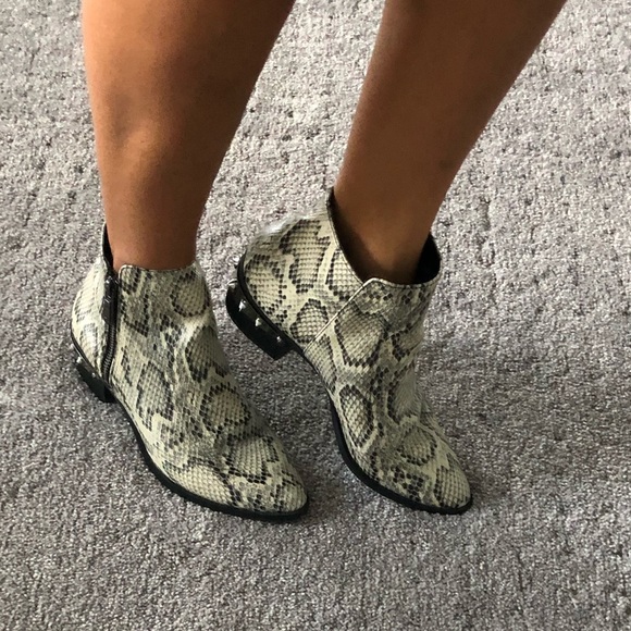 Sam Edelman Circus python print booties sz 7.5 - Picture 3 of 7